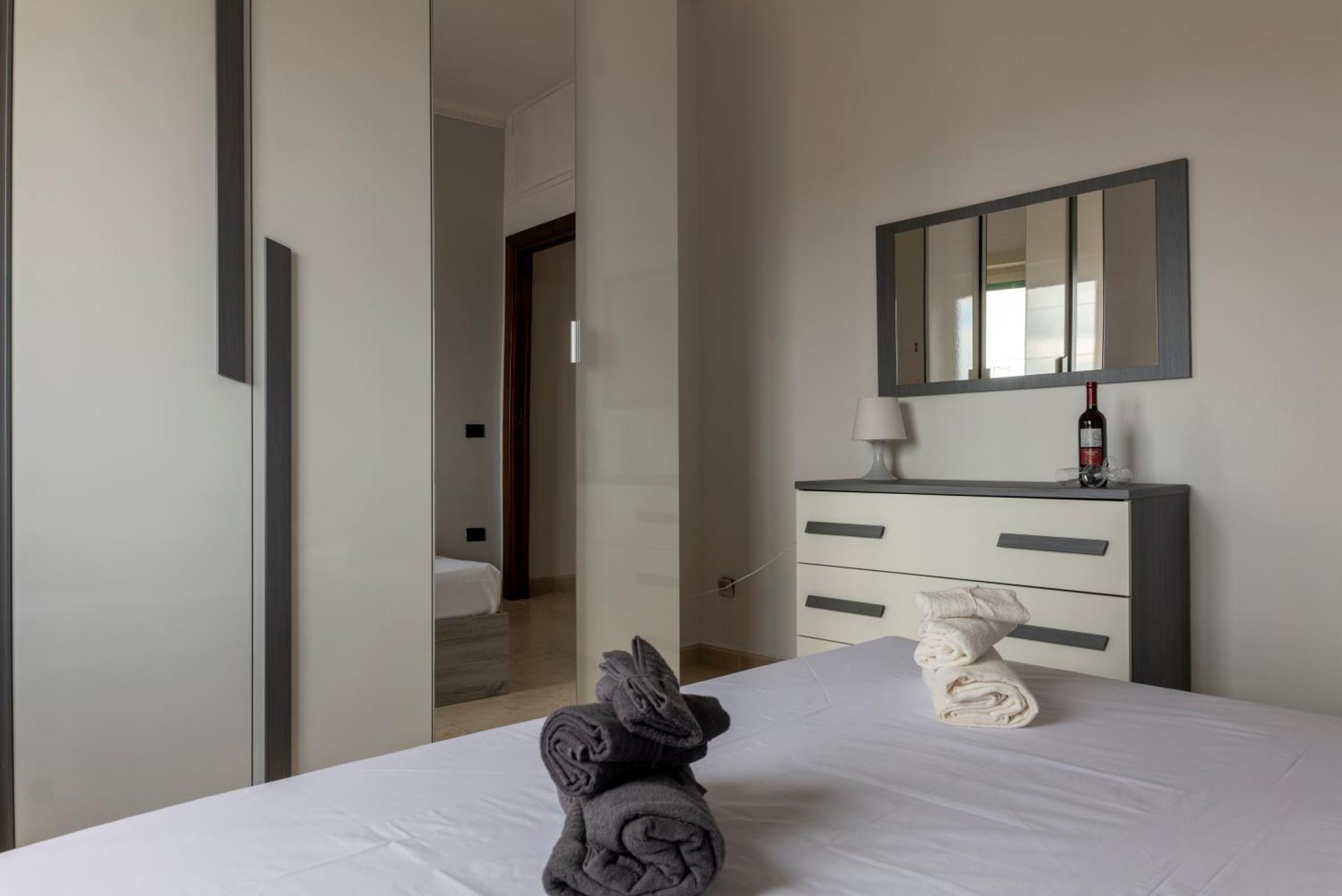 Saba'S House Apartment Naples Exterior photo